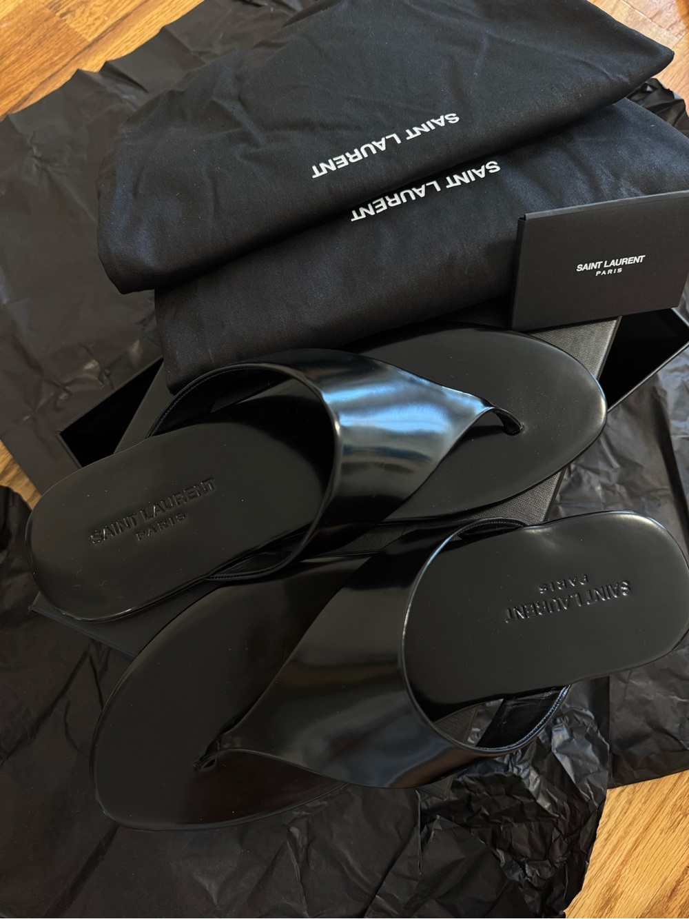 NEW Saint Laurent YSL Pool Black Leather Thong Sandals Flip Flops With Box